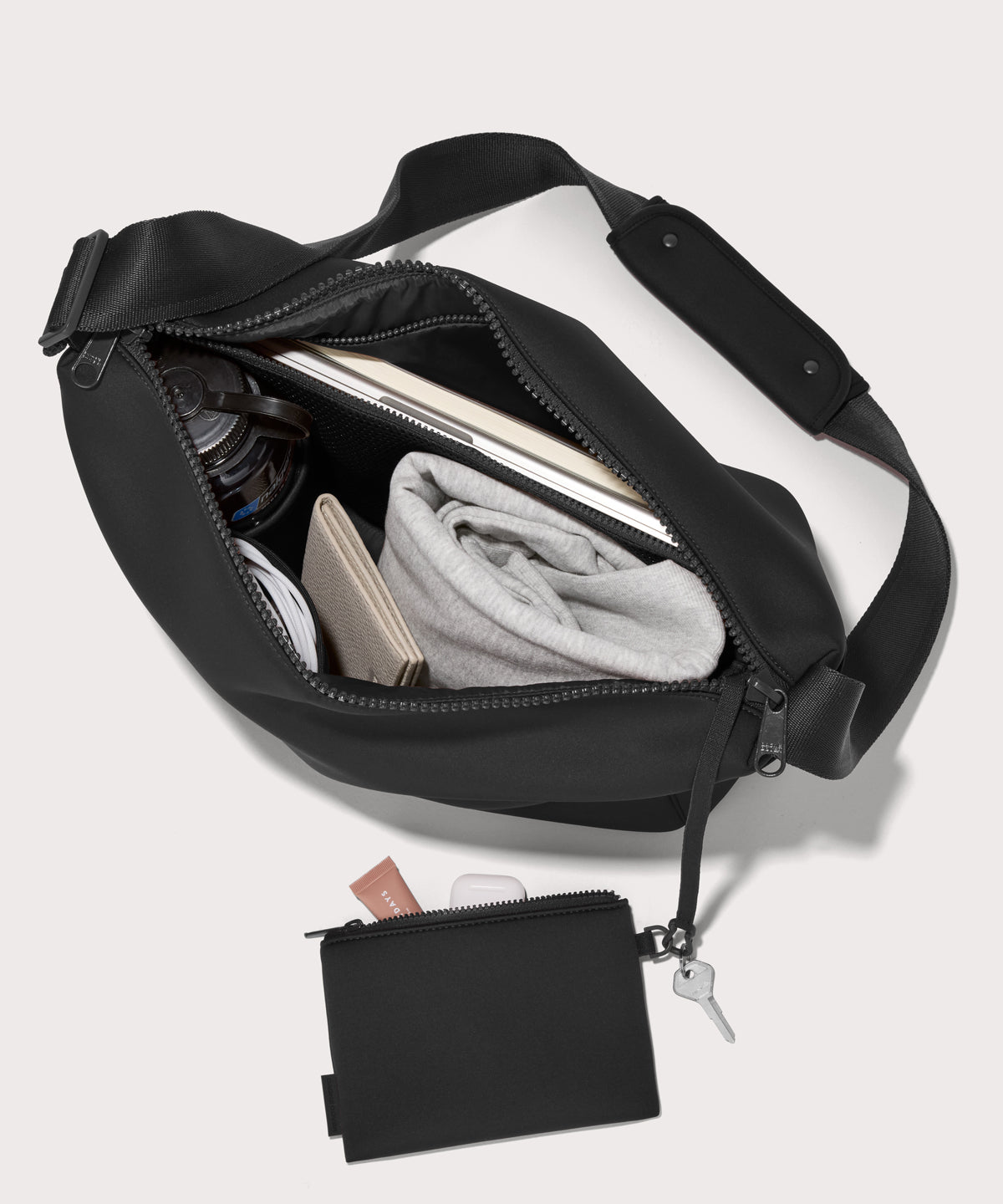 Enzo Messenger Bag in Onyx - Image 2