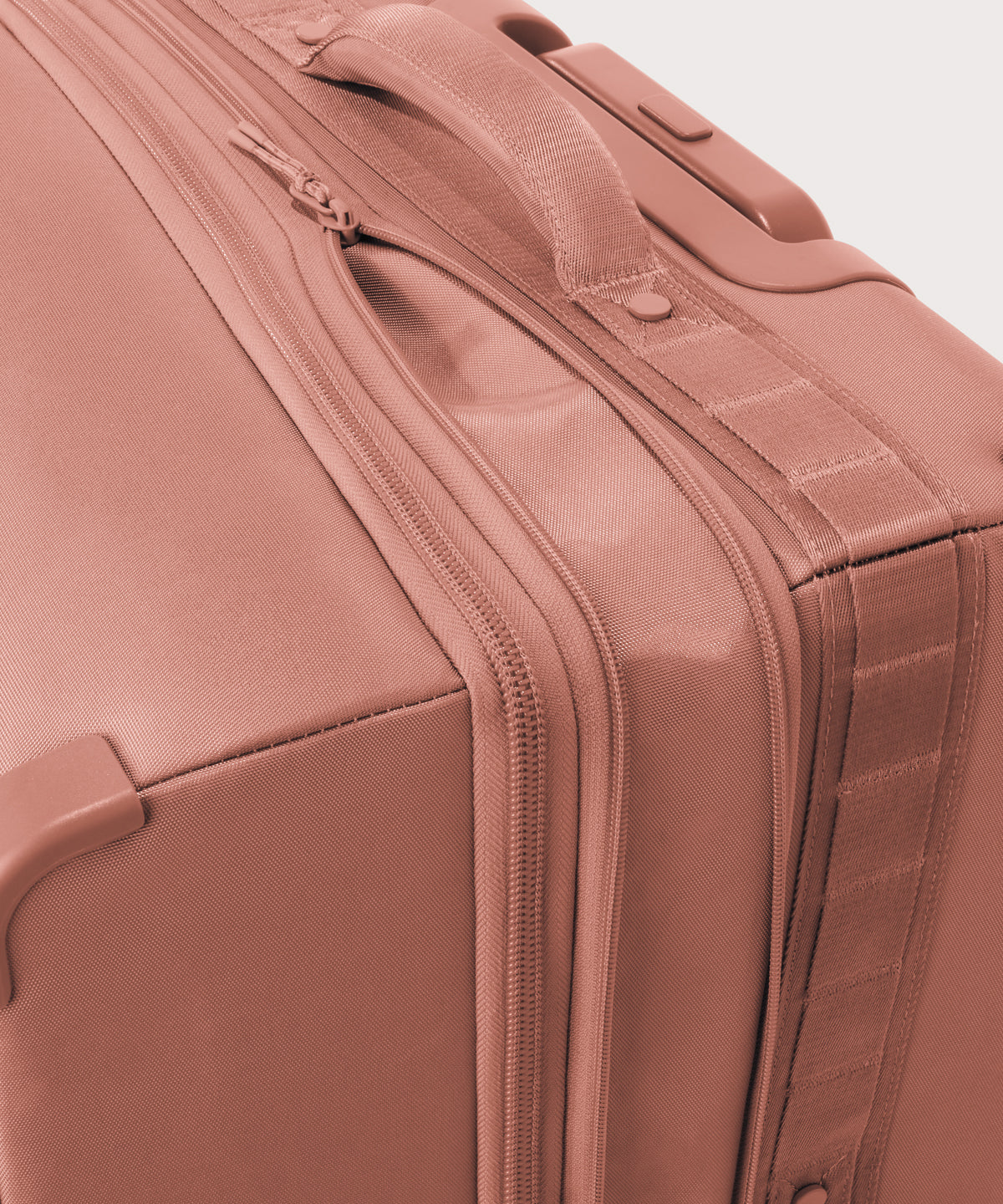 Sydney Checked Luggage in Warm Dust. Larger - 28.5 inch - Image 7